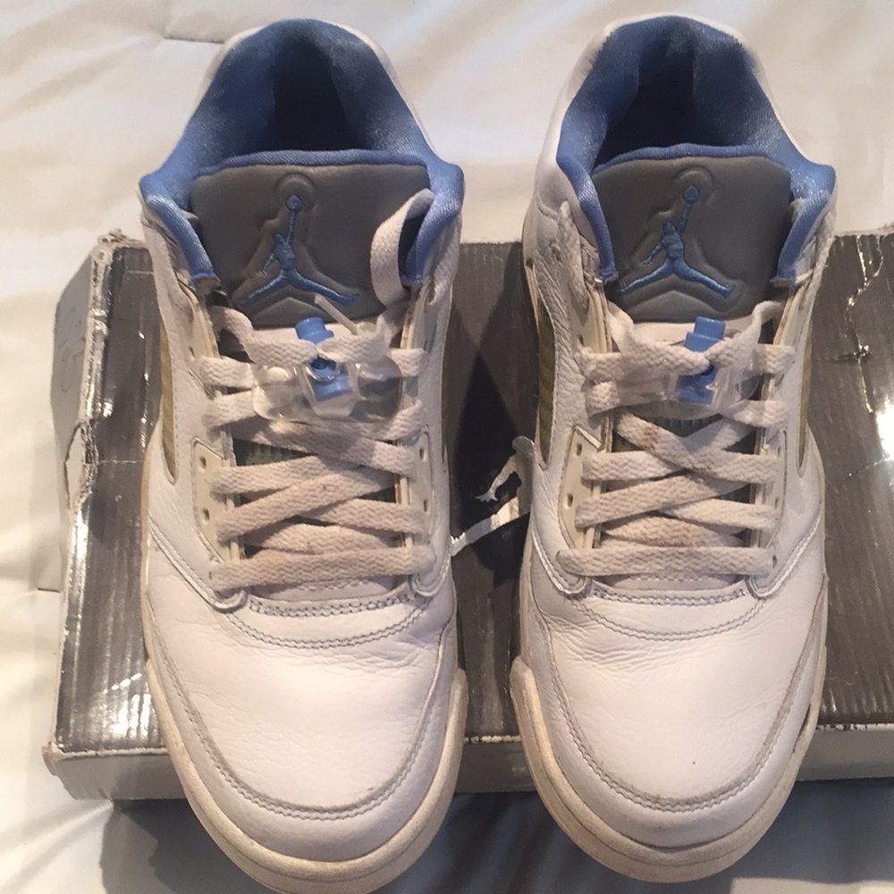 Jordan retro 5 university